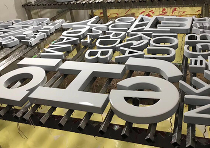 �L(zh��ng)ɳ��֬�l(f��)����