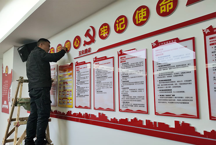 �h�T�����