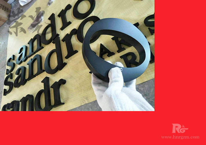 �Ļ������w��